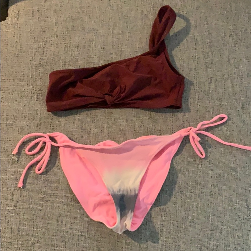 Swimming suit